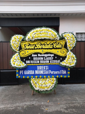 Papan Bunga Duka di Pulau Wetang